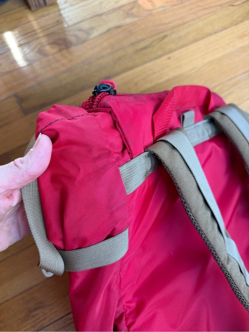 Topo designs two toned red rover pack classic - Picture 7 of 9